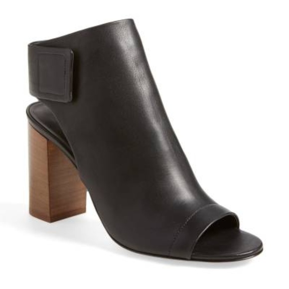 Vince - 'Faye' Leather Bootie - Picture 3 of 3